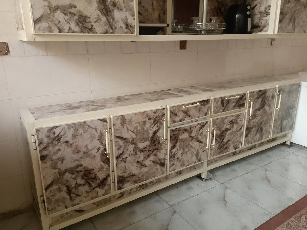 كاوننر 3قطع و3امتار السعر 400 مكاني البلديات  ***********
