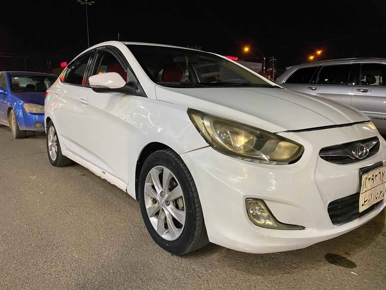 خليجي موديل 2012
بدون صبغ 
بيها 3 قطع بارد 
مكينه جديده تبديل بلادي 
مكان كركوك 
السعر 97 بي مجال بسيط كلش 
*********** Singapore
