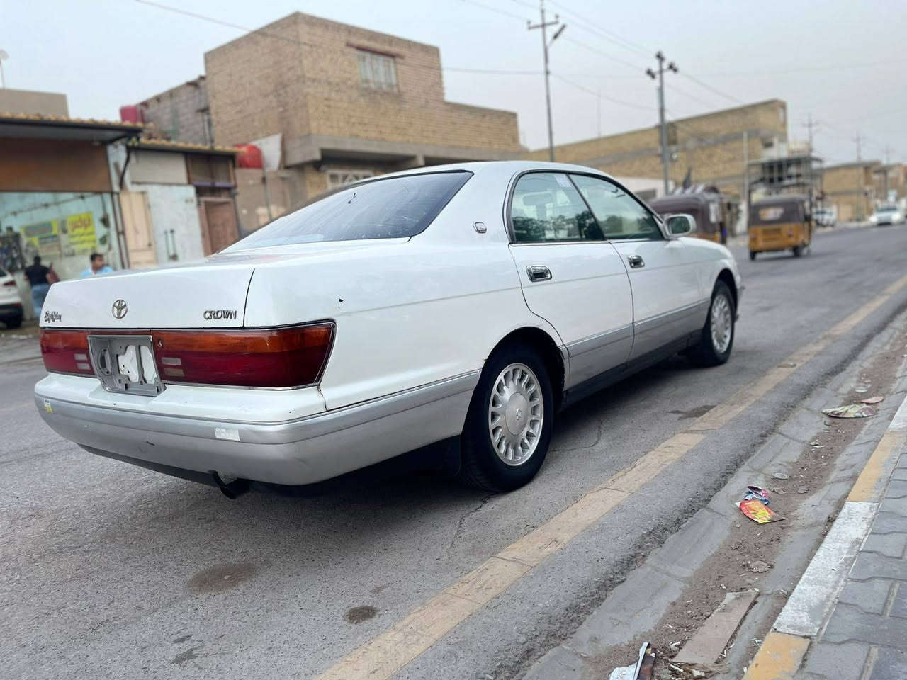 السلام عليكم بطة منفصل مديل 1995 جام اخضر 
كفالة عامة من ضربة وكص ونقل جثه والصبغ العام
كير ومكينة مكفولات شرط 
تبريد ثلج ❄
حدادية امامية خلفية جديدة خير من الله تخم تاير سنتر لوك ويل جديد دواخلهاا جديدة سياره مال بيت وناعمه 
رقم بابل تحويل مباشر بسمنه
مكان السياره واسط
السعر 60 وبيهاا مجال حك الجية 
***********
***********
