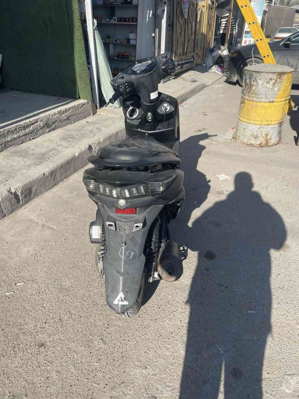 سكنز لد
مكينه ناعمه 
دراجه حلوه ونضيفه نصبه كدامك 
كهربايات كلها شغاله 
نقص ترايش وجاملغ 
ونوزل مالتها مو قوي 
سعرها 700 
مكان بلديات***********
