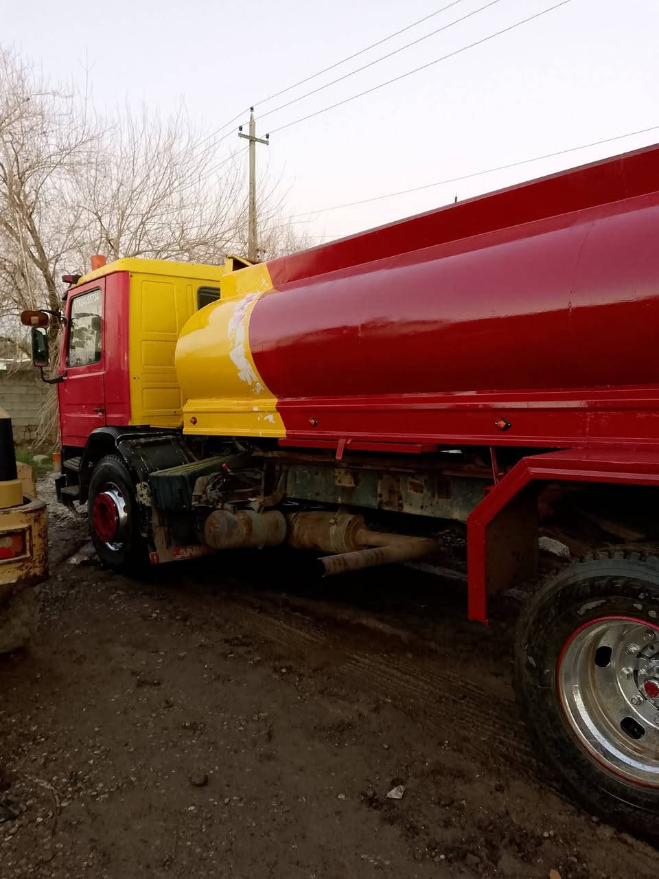 تنكر 112 للبيع بدون رقم موديل 89  المكان جنوب الموصل القياره.
السعر 92 بي مجال. ويرهم مراوس قلاب سكس الرقم ***********
