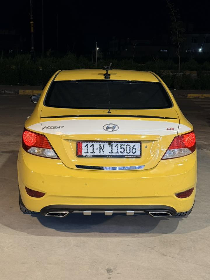 اكسنت 2012 امريكي   
نظام ايكو 
مانع انزلاق
نظام ABS 
كابون بانزين  
كامره خلفيه وحساسات 
رقم بغداد دولي سنوية جديدة هزة جديدة
السياره كود واحد ضررها بوند وراجع نفسه 
سقف تكم شرط ما بيهن قطره معجون 
 كير محرك شرط ماشيه 160 سياره مال جناي 
المكان موصل الايسر حي سومر 
***********
***********
