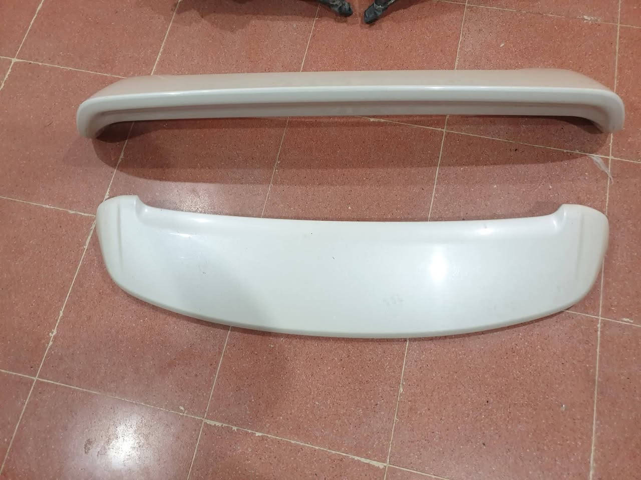 مرحبا تحياتي وكل احتيرام اخوان غراض لاندكروز البيع 3 تايرات دنلوب بلادي صفر ماماشين خطوه صفر صفر 
مع تك ويل بلادي صفر ماماشي 
مع زوج جناحات خلفي لاندكروز 
تك لايت بلادي صفحت السايق 
مع مسجل ويطار مسجل بلادي 
رقم التواصل ***********
