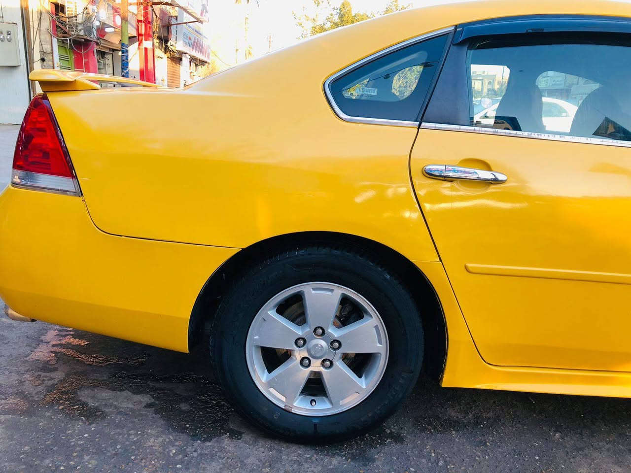 سلام عليكم  أمبالة للبيع 2009.   السعر 50  الاتصال 
***********
