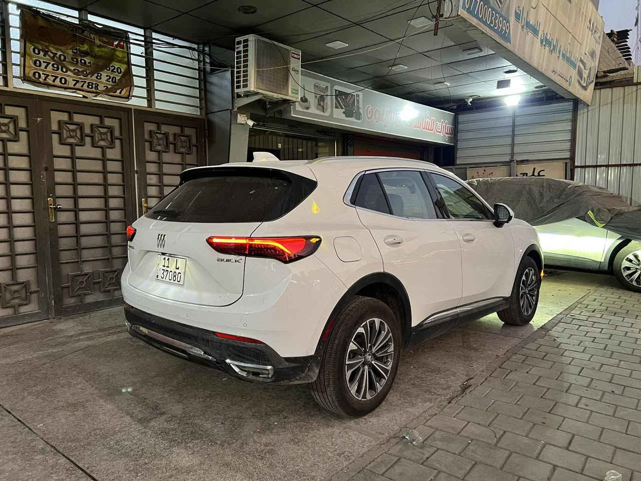 بيوك انفجن 2024
فول مواصفات بدون فتحة ماشية ٤ الف 
محرك ٢٠٠٠ تيربو شغال على البانزين المحسن والعادي 
٤ كاميرات وسستم صوت BOSS 9 سماعات 
جنطة كهرباء وشحن لاسلكي للهاتف 
رادارات امامي وخلفي وجوانب 
قياده الية وفول تحكم ستيرن 
مقاعد تدفئة وستيرن تدفئة 
مرايا وسطيه وجوانب تظليل كهرباء
مرايا جانبيه قلاب 
نقاط عمياء
لايت وبك لايت فول ليد مع ترحيب 
مقاعد كهرباء 
وغيرها من المواصفات 
بغداد شارع فلسطين 
***********
***********
الحادث بالصور
