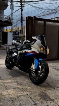 بي ام دبليو S1000RR • موديل 2012 • ٥٠٠٠٠كم