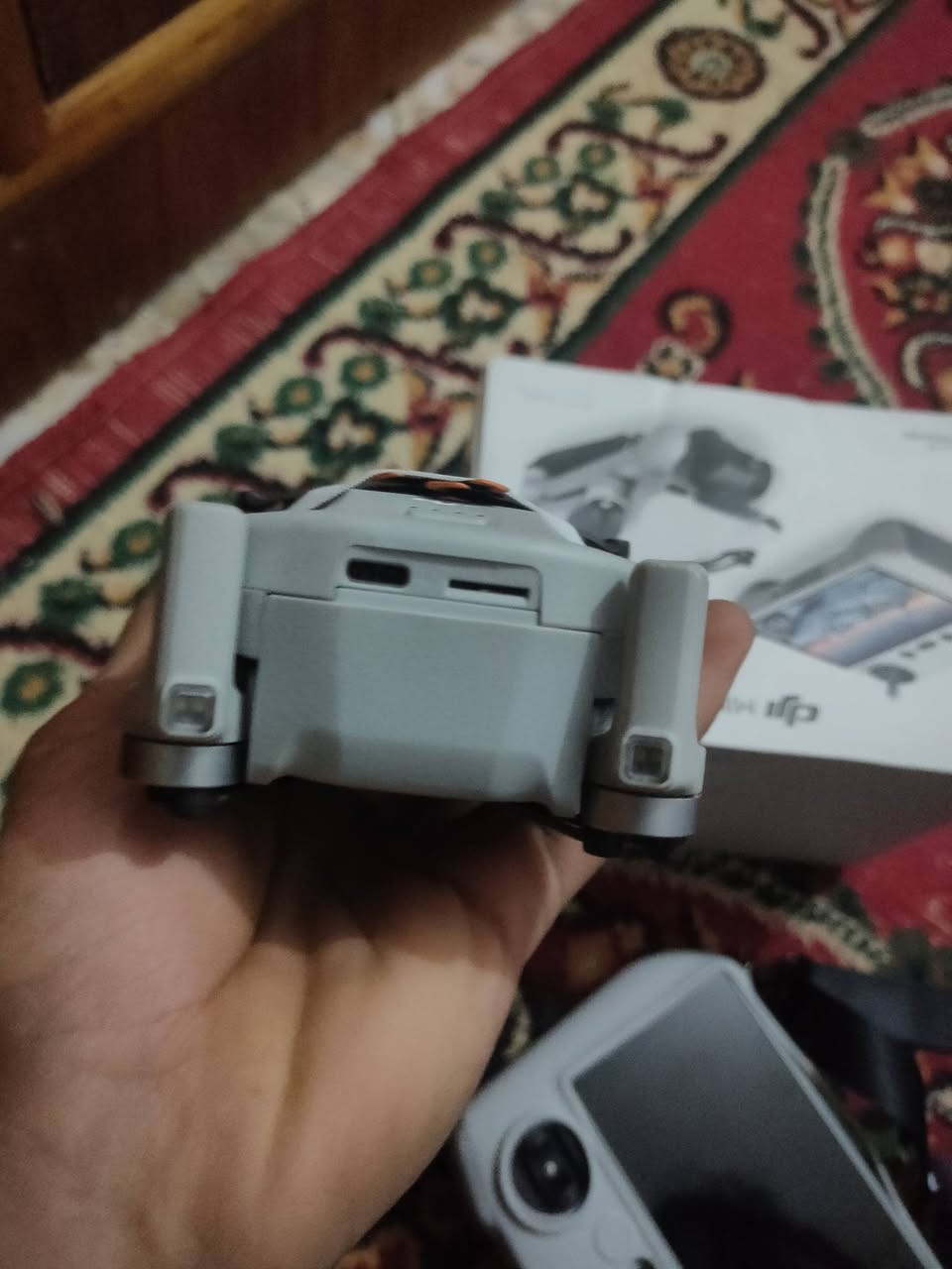 سلام عليكم ياللة درون Dji mini 3 مكفولة كفالة عامة بطارتين عادية وبلاص طايرة 17 مرة بس جبتة وهسة توازيت على بيعتة وعلي تخبل احلة من الصور سعر 800 قفل توصيل ماكو العنوان الديوانية تفيدك تعال واتساب ***********
