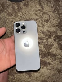 آيفون 15 برو ماكس • ٢٥٦ • نقطة شاشة