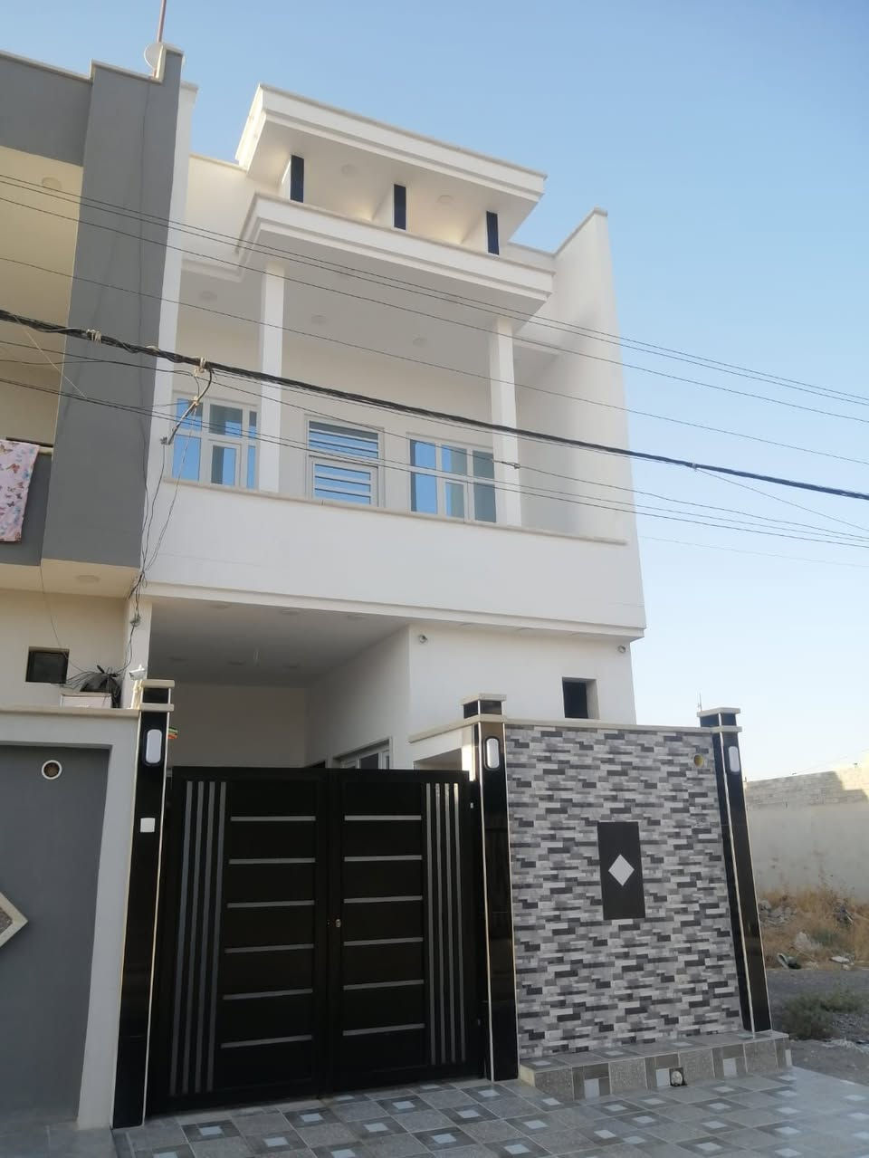 الدار للبيع
موصل جانب الأيسر
يارمجه الشرقيه الشريط
قرب شارع كركوك
مساحه 100 متر 
الدار طابق ونص
الدار فول
خدمات كامله
سند طابو ملك صرف
مكاتبه مع الشرعي
مكتب الدعاء للعقار والبناء
موقع المكتب
يارمجه الشرقيه على شارع كركوك
الاتصال الاستفسار على الرقم
***********
***********
