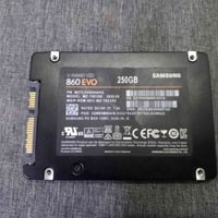 SSD ٢٥٠ جيجا • HDD ٣٢٠ جيجا • رام ٤ جيجا