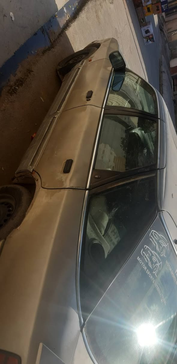 عندي فورت جوه موديل للبيع سعر خاص فول موصفات  كير عادي محرك 4 اصليتها توماتيك كرب بانزين رقم *********** او *********** سياره تخم تاير جديد طخمها ما بيه شي كشنات كهربائي امامي كشنات خلفي كهربائي سياره تبريد رقمها الماني
