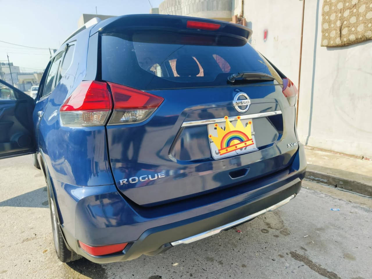 سلام عليكم البيع سياره نيسان روج 2018 ماشيه 137 الف سياره مال بيت حجم محرك2500 شرط كير شرط تبريد شرط كشن سايق كهرباي وتدفئه بيها ثلاث انضمه قياده(سبورت_ ايكو _عادي) رقم اربيل شرط التحويل صاحب  شرعي موجود مصلاوي
مكان سياره موصل ساحة اليسر
سعرها 155 وبيها مجال 
أي استفسار اتصل ***********
