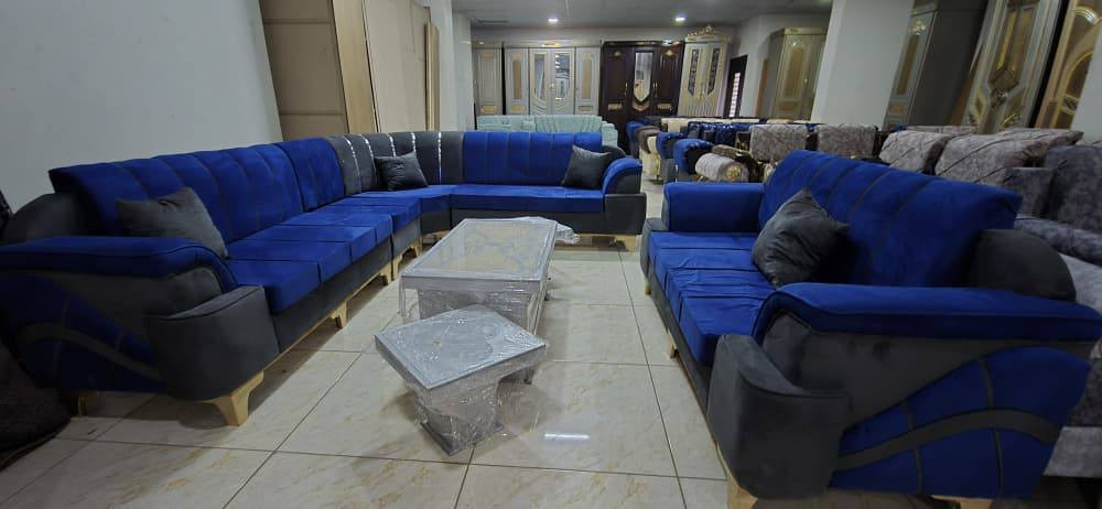 #طقم #كنبايات الشيستر
#المواصفات:     
#خشب شوح  2  سنت
✅#سفنج ع 12سم. وسط اول ممتاز
✅#قماش مرمره تقيل 
✅#صندوق 9 أشخاص
✅#الطراحة متحركة مذودة بسحابات لسهولة الغسيل
# قواعد لوكنز  مطلي بل لون الدهبي 
بالمختصر طقم روعة  مضمونة

علق بنقطة والسعر بكون عندك برسالة فورية

#أستلم نفس الطقم يلي بالصوره


**إذا كنت صاحب هذا الإعلان وتريد حذفه لأي سبب، رجاءا أرسل رسالة إلى الدعم الفني**