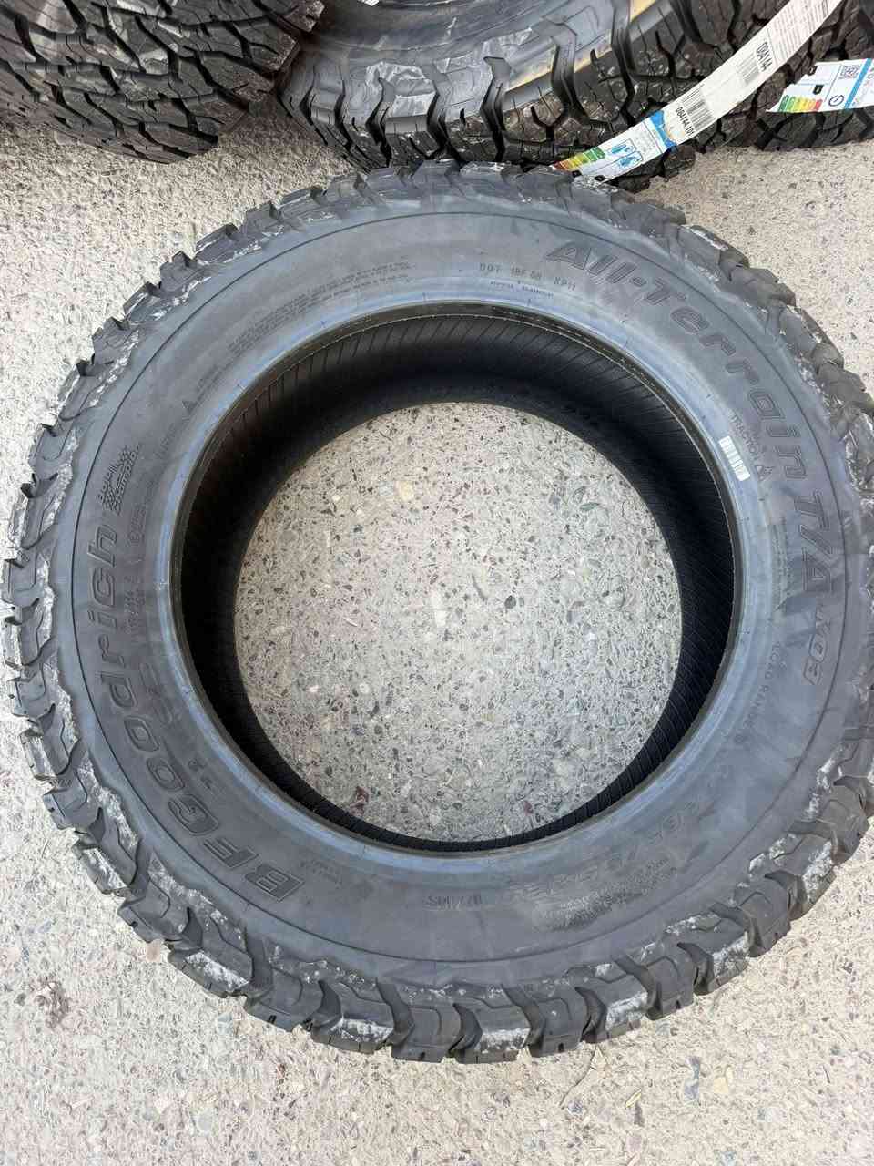 تایر بيف كودريج ٢٨٥.٥٥.٢٠ LT نقشة KO3 جديد موجود 
متوفرة

كل قياسات بيف كودريج موجود 

توصيل ليجمع محافظات موجود 

رقم تلفون 📞 ***********  واتساب
