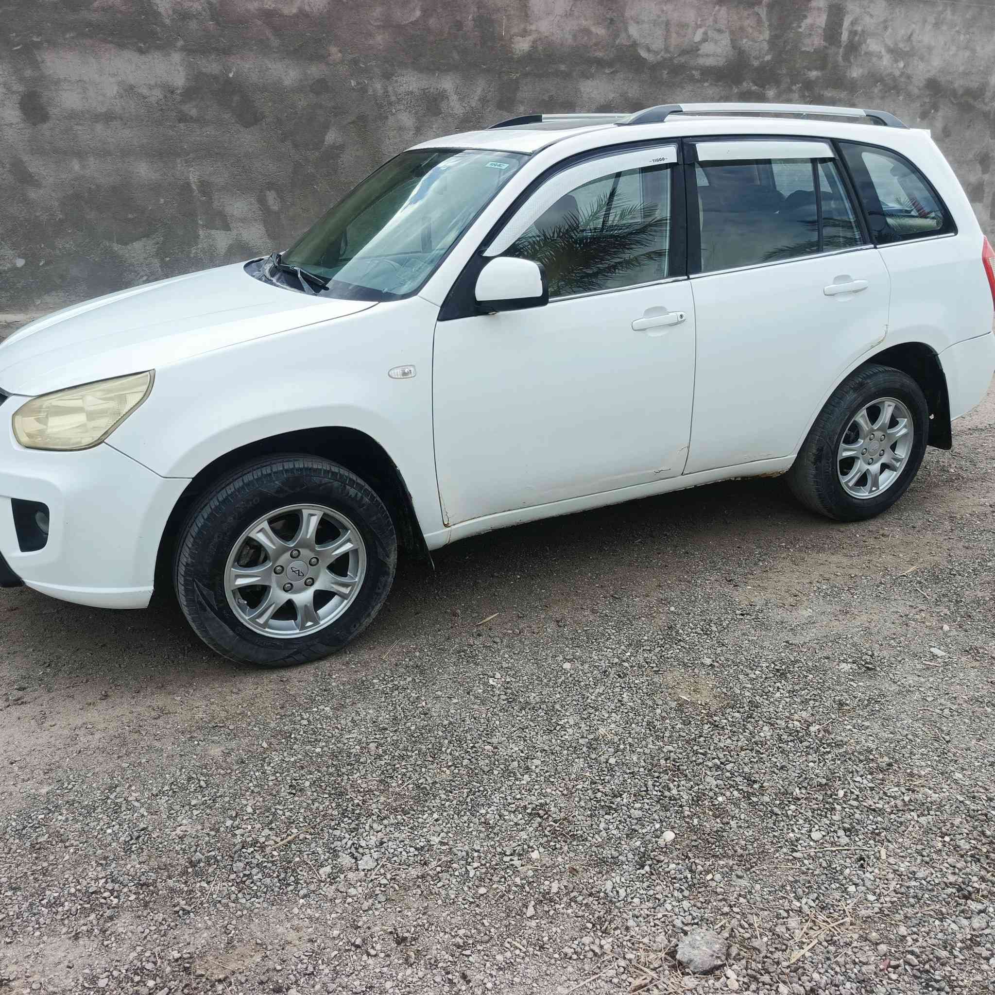 تيكو مديل 2013
جاهزه كير ومحرك حداده تبريد 
ضربه مابيهه مجرد خياس خفيف 
سعر 45 وبيه مجال قليل 
مكاني بصره 
***********
