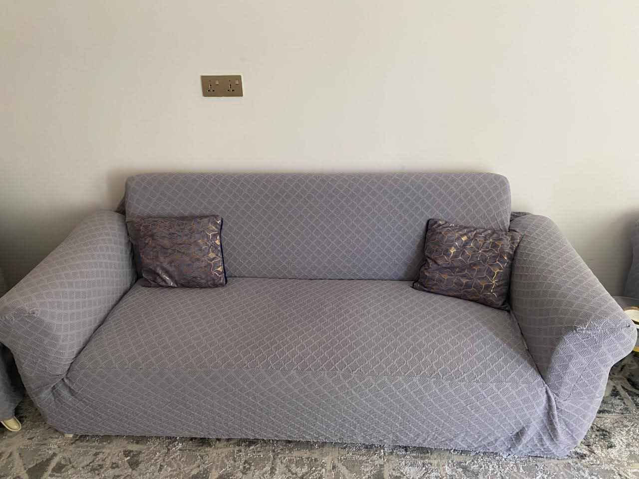 . 

______________________

🛋️ 2. تخم قنفات تركي (10 مقاعد) - نظيف جداً
طقم جلوس فخم ومريح:
 اللون الأساسي: فيروزي مميز.
 الملحقات: يجي وياه تلبسية (كفر) لون رصاصي
 💰 السعر: 325 ألف دينار (وبي مجال).

_______________________

📍 الموقع: واسط - الصويرة - الحي العسكري حلة, بابل


**إذا كنت صاحب هذا الإعلان وتريد حذفه لأي سبب، رجاءا أرسل رسالة إلى الدعم الفني**
