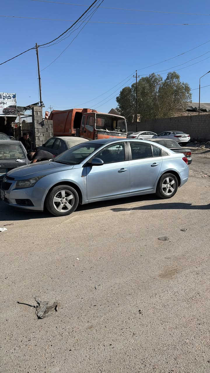 كروز 2010
صدر امامي جديد وتخم تاير جديد 

صدر خلفي نص عمر 

محرك تبريد 1800 خير من الله 

غرفتها جديدة 

محتاجة ملاحظات بسيطة بوليش 
مابيها اي نقص 

كلير عام وحادثها باب السايق مبدل وبارد بالجاملغ الامامي الايمن 

يايوم يعجبك تروح تحولها صاحبها يريد تحويلً

سعرها 60 قفل 

مكانها صلاح الدين / تكريت


**إذا كنت صاحب هذا الإعلان وتريد حذفه لأي سبب، رجاءا أرسل رسالة إلى الدعم الفني**