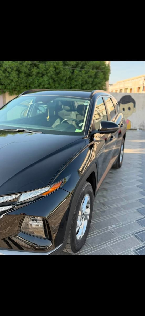 السلام عليكم
توسان 2022 للبيع
وارد امريكي 
السعر: 164
صبغ صندوك فقط بدون دواخل بدون ايرباك
محرك 2500 
تحويل مباشر هزه وسنويه كامله 
مواصفات :  
شاحن لاسلكي 
بصمه 
دخول ذكي
كار بلي 
شاشة كامرة خلفية 
تبريد قطعتين 
وضعيات قياده 
هاند بريك دگمه
اوتو هولد 
خاصية إطفاء المحرك بالازدحام
خاصية النزول من المنحدرات
مثبت سرعه تفاعلي ومحافظة على المسار 
شاشة عداد ايباد
تشغيل عن بعد 
ماشية 66  الف ميل
السياره احله من الصور وجاهزه من كل شي 
مكان السياره بغداد حي الجامعه 
السعر : 164 بيها مجال بسيط 
                للتواصل
***********او ***********
