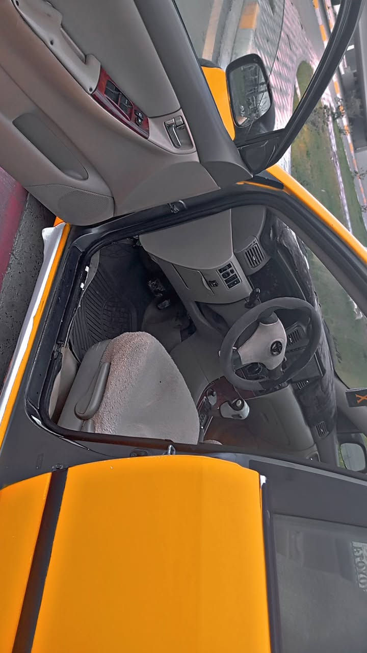 سلام عليكم كورلا نحله موديل 2007 وارد كندي  رقم كركوك جديد  سنويه نافذه لغايه 2028 دفتر بانزين  منضومه غاز 60لتر ابو الكارت محرك 18 كير اوتو فتحه سقف داخل لونين تدفئه وتبريد شغال صدر نضيف تايرات 4 نضيفه كهربائيات كله شغاله داخل وخارج سستم صوت قفل مركزي كامره دوار شرط  التحويل والوكالة غرامات مصفره هئيه نقابه مصفره ضرر جامرلغ خلفي صفحه السكن  معمر بدون دواخل تكم سقف شواصي بشرط    السعر المطلوب 72 وبي مجال
***********
