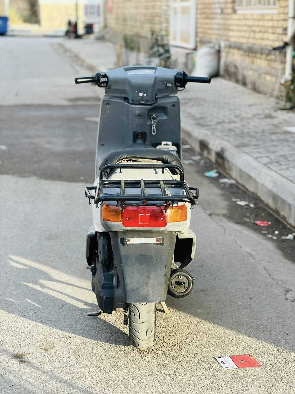 ‏سلام عليكم عندي دراجة بكم دراجةرنيه دراجة نظيفة كلش أحلى من الصورة السعر 500 وبها مجال شي بسيط ￼ أي استفسار على هذا الرقم *********** ￼
