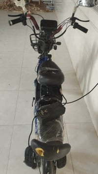 دراجة شحن • بطاريات نضيفه • شاشة محروقة