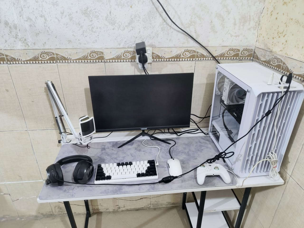 سلام عليكم pc للبيع مكاني كربلاء لا يوجد توصيل
المواصفات

Rtx 5060 8g

I514400F

M.B H610

RAM DDR4 32G 3200

SSD M2 1T

P.W 650W 80P

 C.A 4FAN RGB

VENOM 24 165H

كيبورد ميكانيكي

ماوس من شركه ATK

كنترولر اكس بوكس حترافي

سماعات GAMING MIC

ماوس باد

مايك zeal Soun

تجميعه كامله اخذته قبل شهرين جديده وما مستخدمه هواي يعني تعتبر جديده وكل الكراتين مال كل القطع موجوده

السعر مليون و800قفل


**إذا كنت صاحب هذا الإعلان وتريد حذفه لأي سبب، رجاءا أرسل رسالة إلى الدعم الفني**