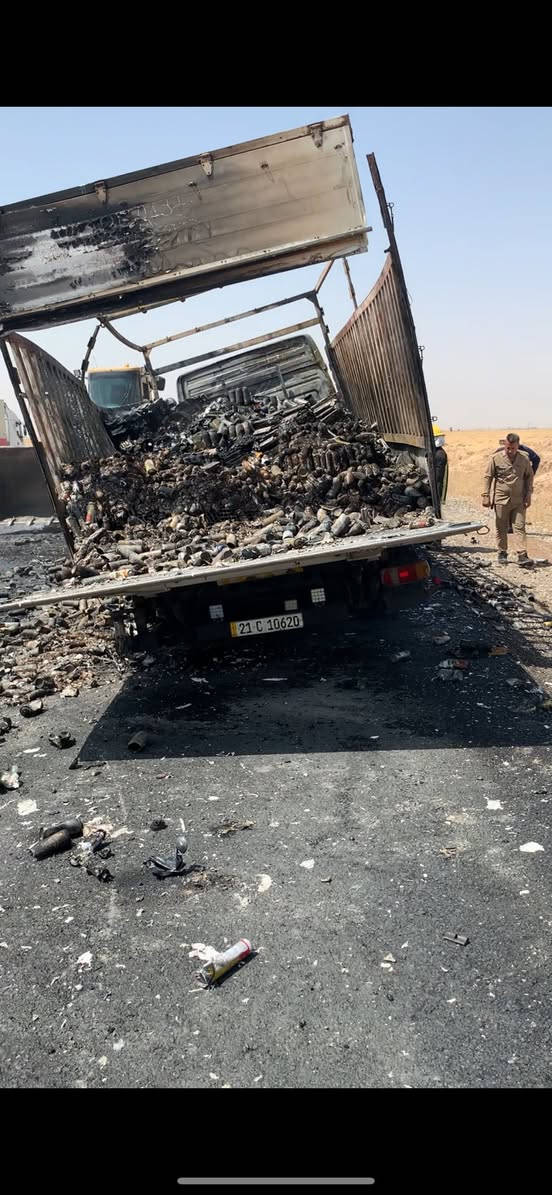 سلام عليكم رمضان كريم ينعاد علينه وعليكم بل صحه والسلامه والعافيه
اخوان الله يجفيكم الشر ويبعد عنكم كل مكروه ومصيبه   هالي ال سياره  للبيع  اتيكو ٢٠٠٤ حجم ٨٢٣  تجي ٦ برغي٦ سلندر ٦ كير  سابع بك  طول ٦ وربع  السياره سابقا مكفوله وجانت خير من الله كير مكينه لاتنقيص ولا تبخير خير من الله  بس  حتركت  وسبب من الحمل مواد قابله للاشتعال بدون ماعرف بيهن وهنه حركن السياره  السيره رقمه سليمانيه  سنويه  موجوده ورقم خلفي موجود بس امامي حترك  مكان السياره بل عضيم  واني مكاني بغداد الشعب اخون  رجاءه بدون كسران  لين اني  لا  صاحب الحمل عوضني ولا غيره وامانت الله عليكم  لحد يكسر تره اني صاحب عائله وساكن ايجار  وجنت عايش ع الله وعله هاي الحديده  واني اسف ع الاطاله  ونرفع المنشور بل صلاة على رسول الله.        ***********
