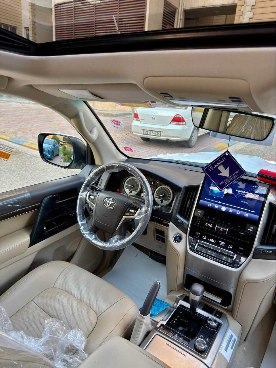 ‎‏Land cruiser GXR  2021     V8      (52 km)
‎‏ Grand turing  
ساز باب أول 
مثلل زيرو ماشي 52 ألف
‎ماشآءالله  تحدا شرط ماكو هيج نضافطها  📦‏‎
‎‏‎ملاحظە : الاخوان رجائن بس بیع نقد بدون مراوس📌
‎أخت زيرو بل كارتون 📦📦
لاندکروزر 2021 گرانتۆرنگ ساز باب أول  اصل بشرت
‎‏‎💎محرک 8 سلندر 
‎‏‎⌛️ماشي 52,000 ألف شرط فحس شريكة
‎‏‎💎 بسمطين  +سماعة بيلادي +فرشات بيلادي مجوود 

‎‏‎💎 مكفولة كفالة عامة من الدعامية إلى الدعامية
‎‏‎ 💎 بدون صبخ .بدون بارد  ،بدون رصعات ،بدون حتى شخط
‎‏‎دعاميات هم بدون صبغ ،رمل مابي ،لحية بدون صبخ ..بقية كلها بشرط

‎‏‎🧬فول فول مواصفات
‎‏‎شاشة كبير لمس 5كاميرا حاسة رادارات
‎‏‎كاميرات 3 شاشات سيلاد فتحة سقف 
‎‏‎كشن جلد كشن كاراباي شحن موبایل  8 اريباك تبريد مركزية
‎‏‎بصمة تشغيل عن بعد باب جاك سلاجة ليد زينون 
‎‏‎تحكمات ستيرن دبل فوليوم فورويل هوك
‎‏‎سيارة بها 2 بصمة من شركة جديد جدأ 
‎‏‎سيـارة عل نظافتها احسبها صفر زيرو

‎💎 تخم تاير دنلوب الاصلي

‎‏‎ 💎محرك كير بشرط مامفتوح
‎‏‎سيارة حيل نظيفة كلشي عل بلاد لوك
‎‏‎سنوية زنكة كلشي جديد مدفوع 2031
‎‏‎باسمي السنوية بشرط تحويل و خرامة 
‎‏‎سيارة مابيـها دينار مصرف كامل من كل نواحي

‎‏‎♻️نفسي يوم /تحويل و وكالة حاظر 
‎‏‎📍مكانك /داخل سليماني
‎‏‎💵 سعر 557 سعر  $ 
☎️موبايل/ *********** السليمانية, العراق
