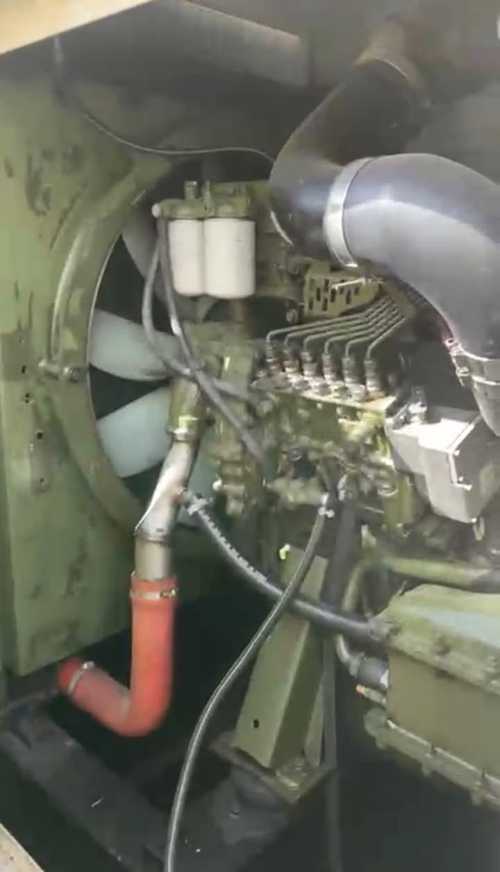 فالفو 74 كاتم جديده كلش
براد ثلاجه٠250كي 

السعر 85

***********
