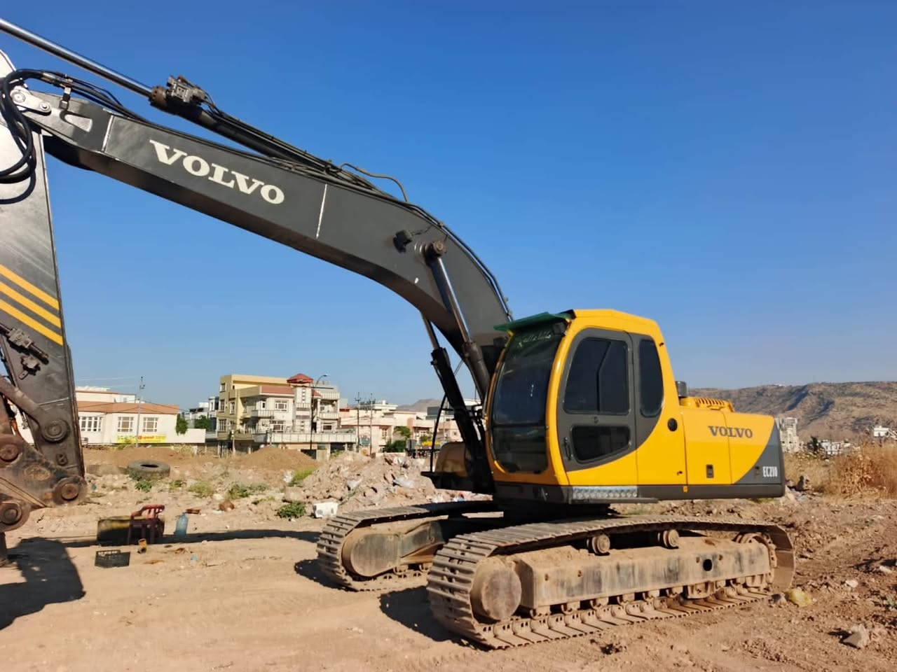 للبيع: حفارة فولو (VOLVO) حجم 210
المواصفات:

📅 الموديل: 2001

📄 الأوراق: رقم وسنوية (بإسمي، تحويل مباشر)

🛠️ الحالة: وضع شركة ( وشرط الفحص)

💵 السعر: 370 ورقة 

📞 للتواصل والاستفسار:
واتساب أو اتصال مباشر على الرقم: ***********
