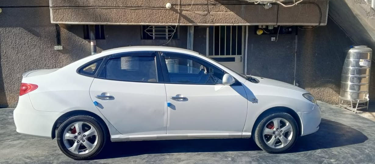 السلام عليكم 
من رخصه صاحب الكروب 
افانتي2009 خليجي 
السياره مكفوله كفاله عامه بيها بارد فقط
رقم صاحب السياره ‭0781 770 6934‬
مكان السياره صلاح الدين قضاء بلد
