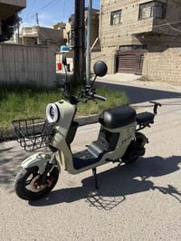 R9 للبيع  الدراجة نضيفه بس كعدت الصبح كاعد اشغلها تشتغل بس ماتمشي بس ك...