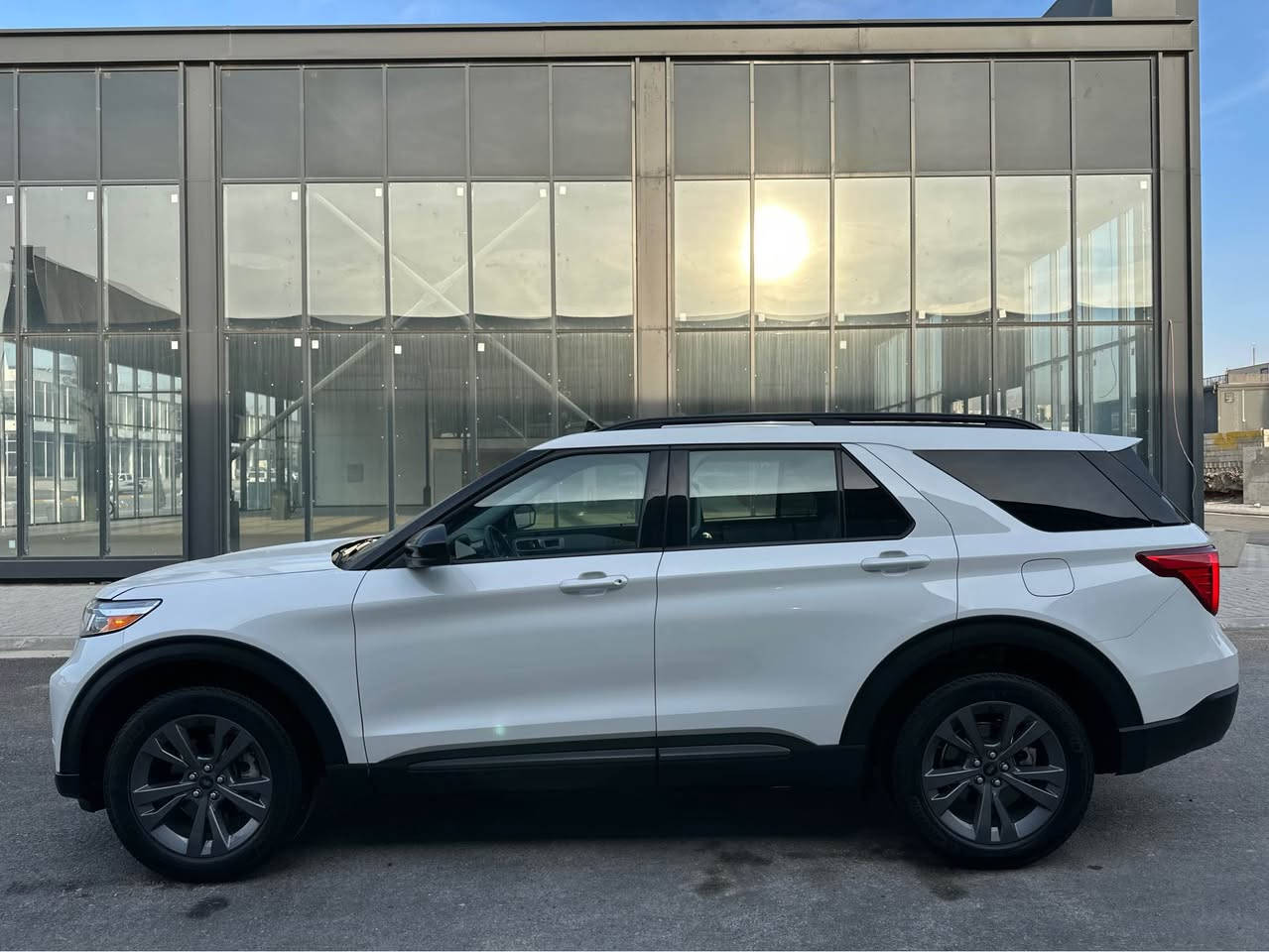 سلام عليكم

فورد اكسبلور 2023🇺🇸🇺🇸

سيارة بيهة اشوية صبغ اب حافة بونيد بدون تبديل بدون ايرباك 

مكان السليمانية 

مواصفان XLT پلاس 

شاشة جبيرة 

كاميرا

بانوراما  

بصمة ابواب 

تشغيل عن بعد 

كشنات هيتر 

استيرن هيتر 

كشنات كارباء جهتين 

دبل صالنصة 

گيج الكتروني 

شحن وايرليس 

كشنات سياحي 

تبريد قطعتين 

رادار ٣٦٠درجة 

حساس امامي خلفي 

امراية شفط

اطفاء ذاتي  

لايتات ليد 

بگلايت ليد 

بلاجيكتور ليد 

صندوق شفط 

فور ويل 

انضمات قيادة 

هندربريك بصمة

مكينة ٤ سلندر توربو چارج 

ماشية ٢٢ ميل فقط 

السيارة كلش جديدة و حلوة بلواقع هم 

كير و مكينة كله مكفول بدون اي عطل 

سعرة ٢٩٥$ بي مجال 

رقمي *********** السليمانية, العراق
