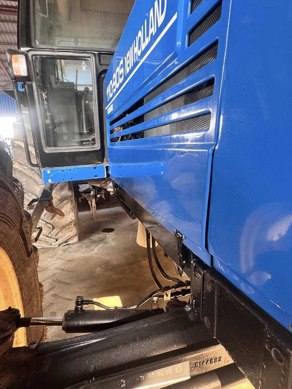 فيات نيهولند حجم110مكينه صفر شركه جديده مشتغله700ساعه بعده بدهن الشركه موديل2005دخول جديد مكاني واسط الزبيدية ‭0780 266 7990‬
