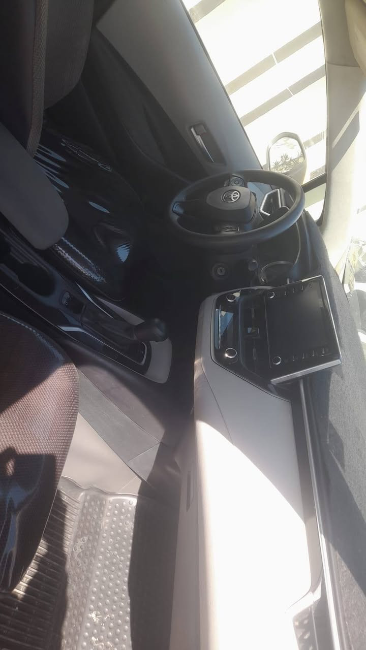 كورلا موديل 2020امريكي مشروع وطني بسمي فحص هزه جديده مقدم على دفتر بنزين ضرر بونيد مبدل بدون دواخل بيهه جامرلغ الوره بي معجون قبق صندوق مبدل بدون دواخل محرك كير شرط تبريد تدفئ تايرات صدر جديد السعر 130بيع فقط بدون مراوس رجل العنوان كركوك *********** داخل لونين رادار موجود بيهه التكمه هم مئشر عليهه
