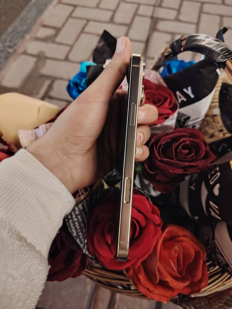 ايفون 16 للبيع بطاريه 91 نظافه 100% دبل سيم كارت ذاكره 256
1,350
وين ما توديه وديه شرط انطيك بس اتصال الرقم
***********
