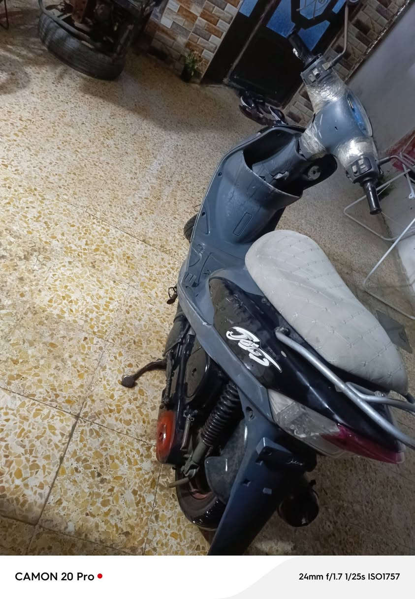 للببع مكفوله رمبه
***********
٨٠٠الف دراجه جديده ونضيفه
