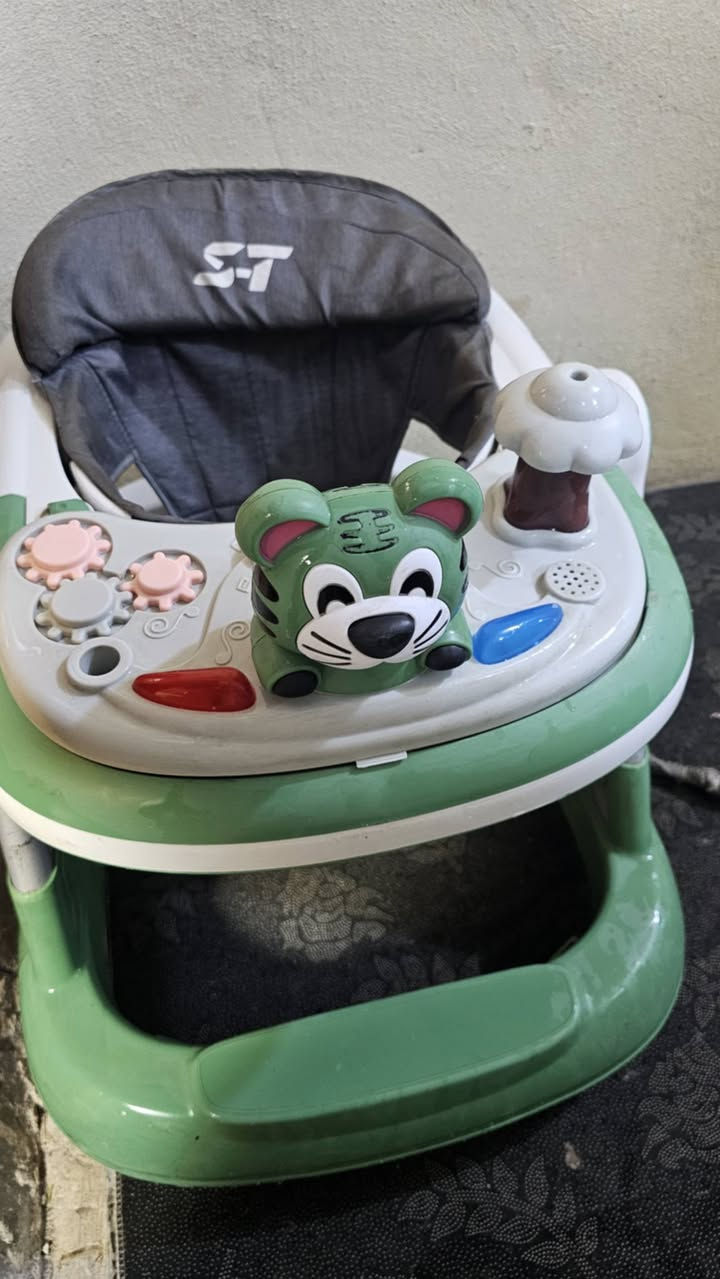 كلهن  سعرهن 140
 ستعمل قليل


**إذا كنت صاحب هذا الإعلان وتريد حذفه لأي سبب، رجاءا أرسل رسالة إلى الدعم الفني**