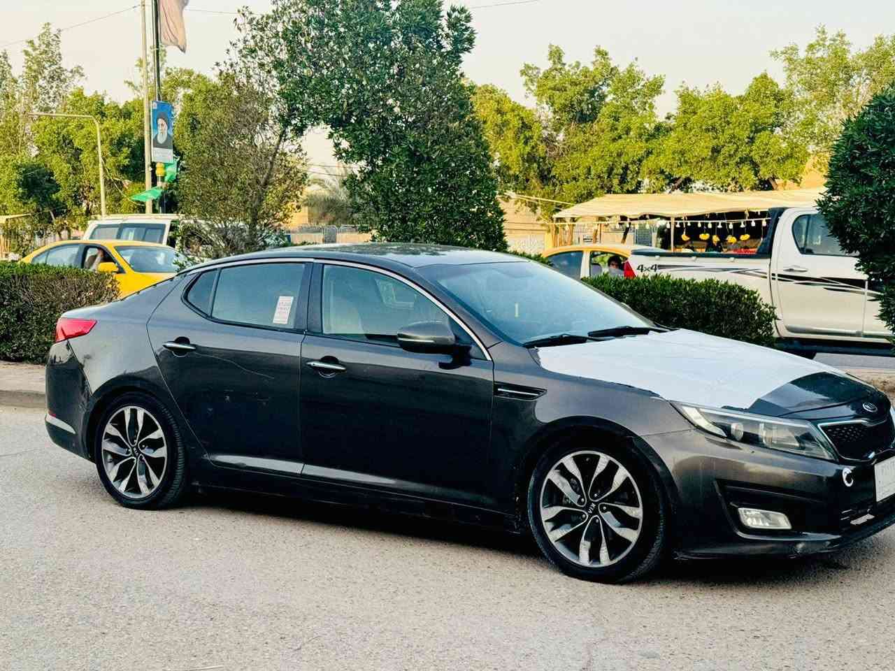 السلام عليكم
اوبتماء لبيع
مديل 2013
مكينه وكير وحداديه خير من الله
تخم تاير
تبريد ثلج
فول بصمه
السعر ٩٥ وبيه مجال 
رقم مثنئ بسمي
بيه رشات صبغ
الاستفسار ***********
