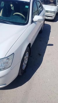 سوناتا 2009 خليجي للبيع سعر 145 07807948774