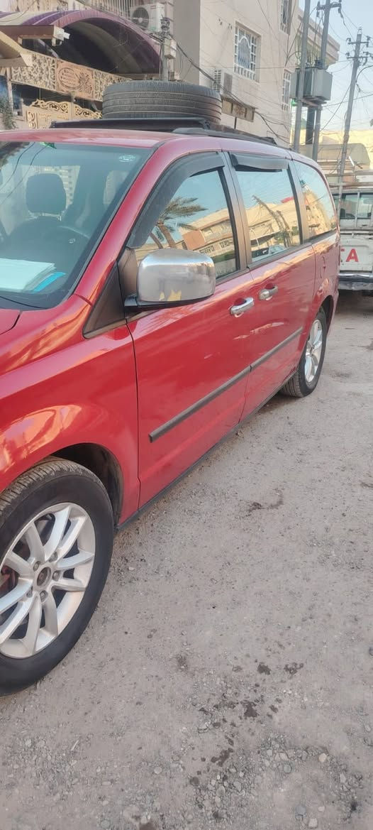 دوج كرفان موديل ١٥ أجرة رقم دهوك سياره جاهزة مكان بغداد رقم *********** التفاصيل داخل الصور السعر ١٢٥
