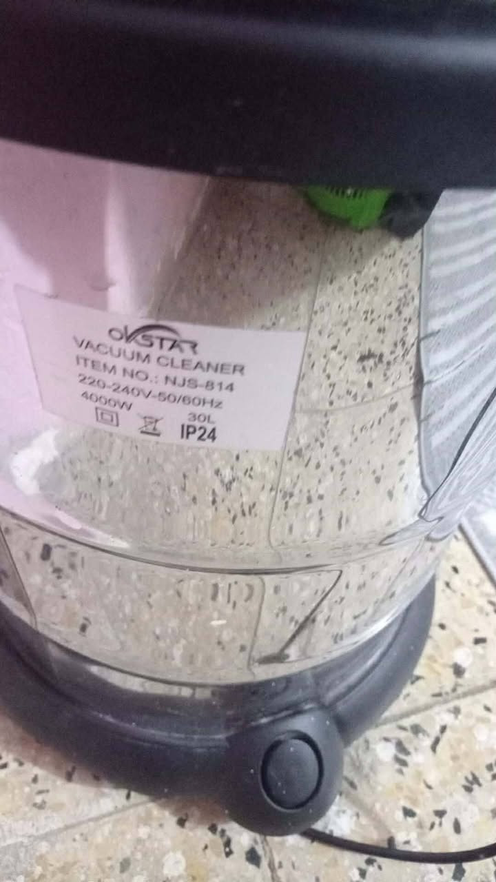 مكنسه كهربائيه للبيع مستعمله قليل بيهه عيب بسيط بالصونده يتبدل سعرهه الصونده ٥ مواكثر 
رايدتهه بعد  الف اكو توصيل📮


**إذا كنت صاحب هذا الإعلان وتريد حذفه لأي سبب، رجاءا أرسل رسالة إلى الدعم الفني**