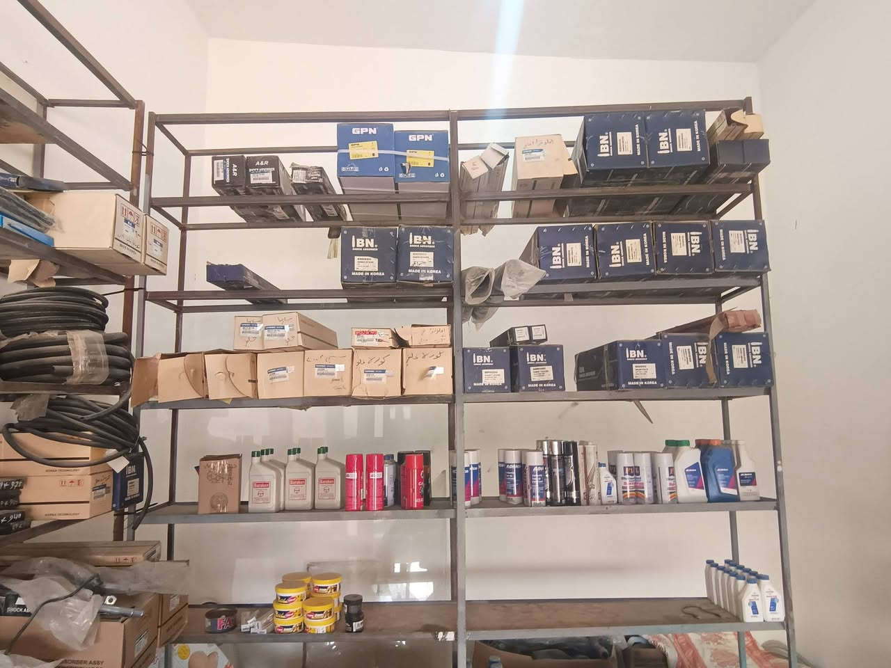 سلام عليكم للبيع محل اداوات احتياطيه متنوع بسعر جمله لعدم التفرغ في الزبيديه بالقرب من سيد طالب ستفسار رقم تليفون ***********
