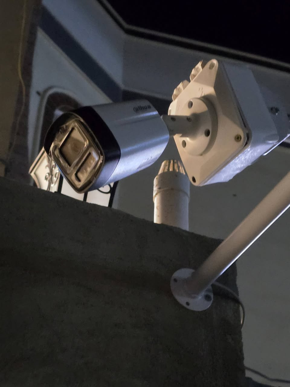 تم بحمد الله تأمين بيت بالكامل بكامرات دهوة الاصلي بضمان وبصورة وصوت 
يوجد لدينا تجهيز وصيانة وتنصيب جميع أجهزة الكاميرات وبكادر محترف موقع المكتب (حله قضاء القاسم )للتواصل عن طريق الواتساب 
***********
***********
Hqsn Hamzah
