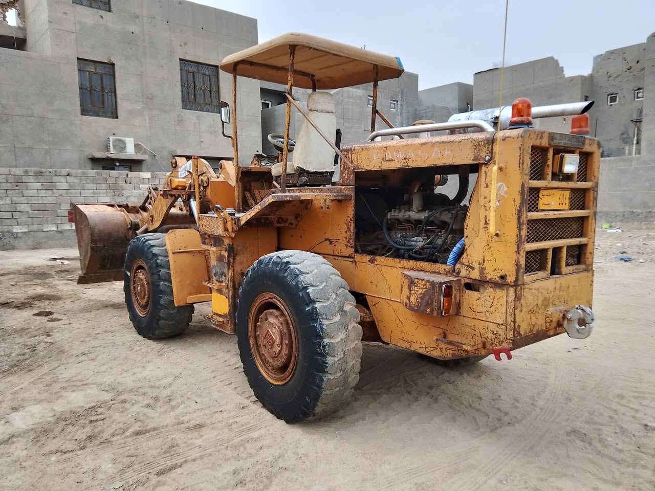 شفل عادي محرك بي موديل 79 رقم بغداد اصفر مكان الشفل رمادي الاتصال ***********
