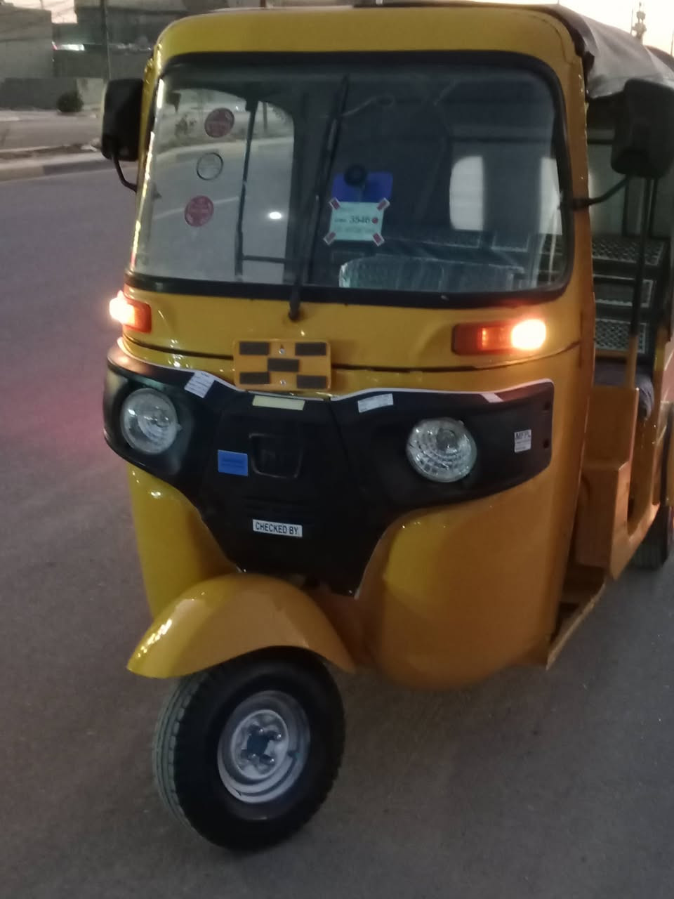 من رخصة الادمن 
السلام عليكم
تكتك2018شهر ال11اوراق المصطفى
مكفوله من اي ضربه مصبوغه للجماليه
مكينه عشرين مجفته مره وحده
كهربائيات شغاله كولها جديده
مكاني كربلاء حي العسكري
السعر 4 وبيهه مجال حك الجيه
الشراي يتصل ع الرقم 
***********
