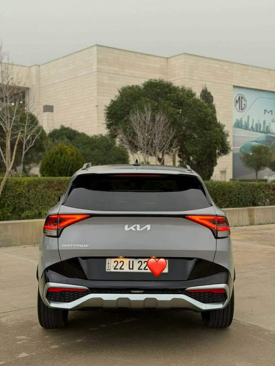 سبورتج برستيج 2024 
داخل احمر
فول مواصفات للاخير شنو ببالك بيها السيارة بأسمي ودخول جديد
رقم وهزة كلة جديد
حادثها وسونارها موضح بالصور
السعر 215 وبيها مجال
للاستفسار التواصل على الرقم او واتساب
***********
بغداد - الكريعات

