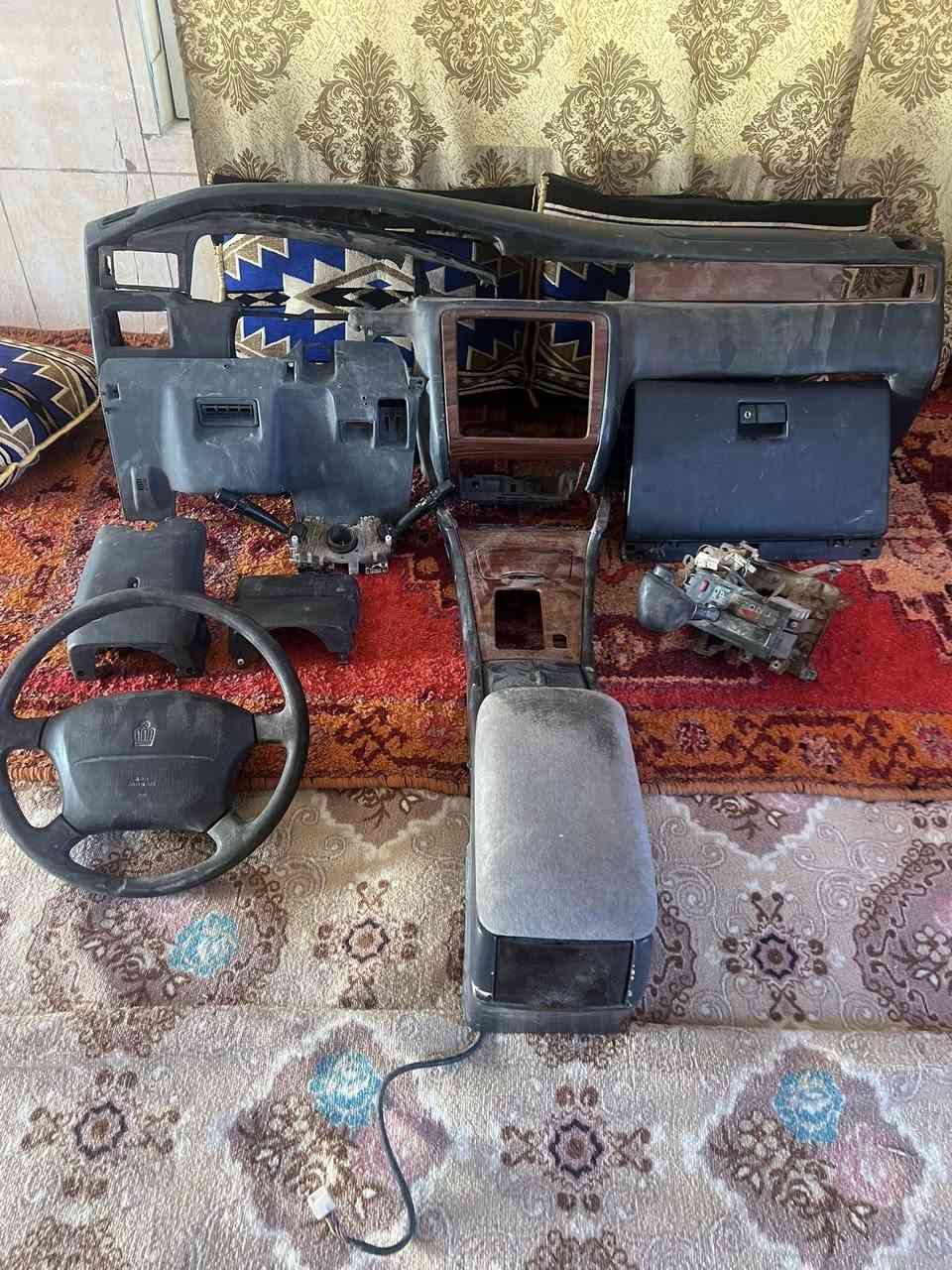 سلام عليكم غراض راس اثور كدام عينك دشبو ل كامل باقي تفاصيل خادمكم***********
