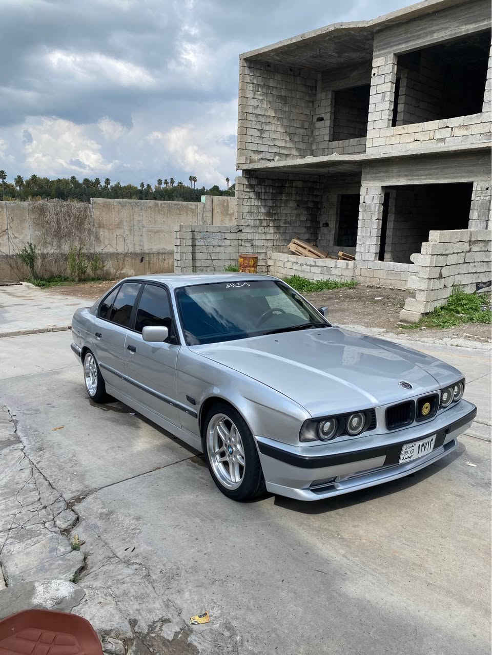 بيئيم موديل 92توماتيك فول فولة سةيارةكة ئارمة سةنةوي خوي لةكةلة كامل كراوة بةM هيج ليدرانو براوةي نية زور خاوينة حامة لةسةساخةي لوجواني حامة سةيارةكة بيمةسروفة سةيارةكة سلاتة بيلاد 525توماتيكة تةبريدة سةيارةكةي تابلي بيمةسروفة جواراتاوويلي لوكي لةبنة Mشوئن هةولير 48مةحامةلة ژم ***********واساب كورينةوة دةكةم بةكياي باري براوة شقلاوة, أربيل
