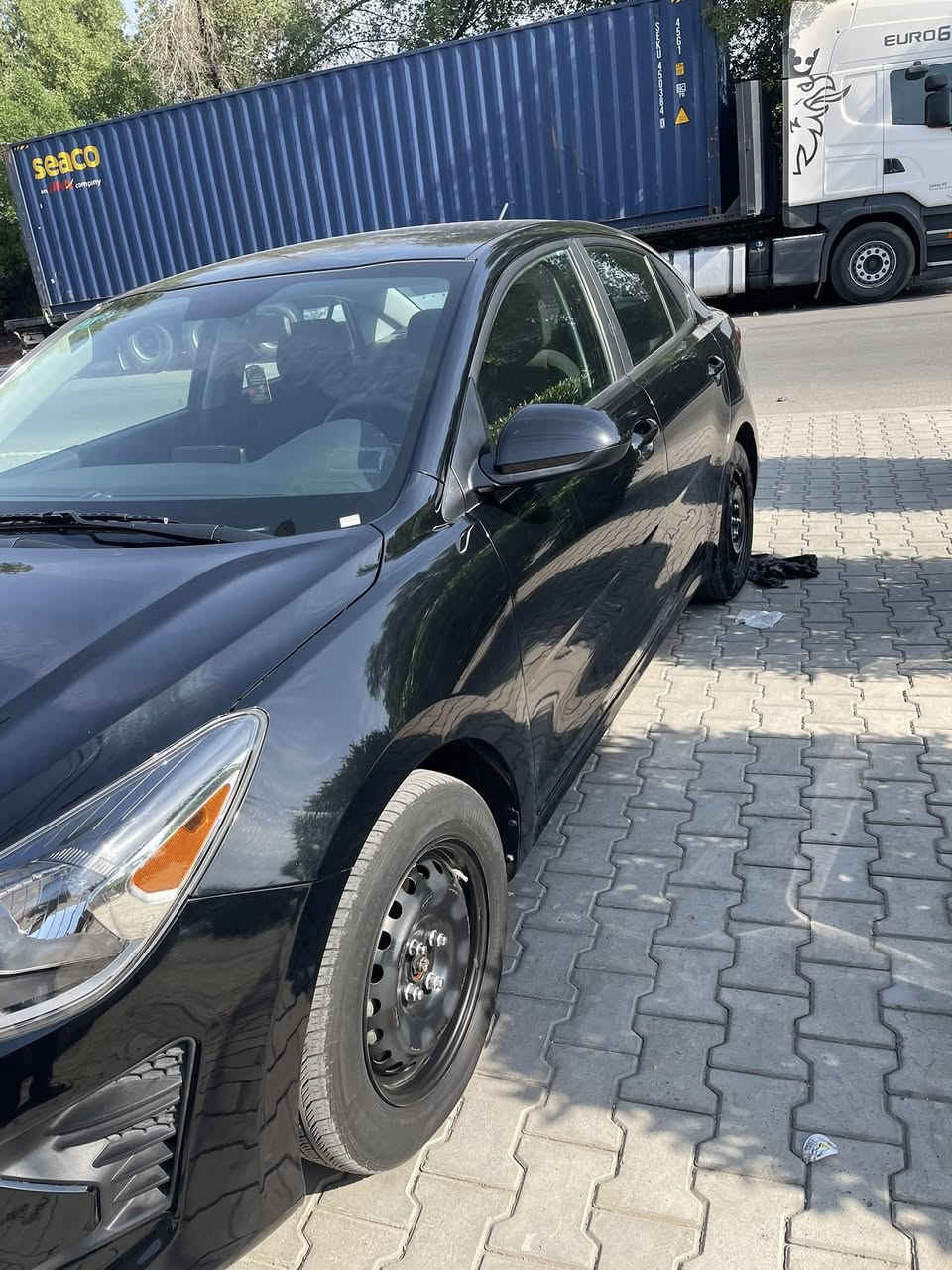 السلام عليكم كيا ريو ٢٣ كلين بس الدعامية مصبوغه السعر ١٣٠ الأتصال على الرقم ***********
